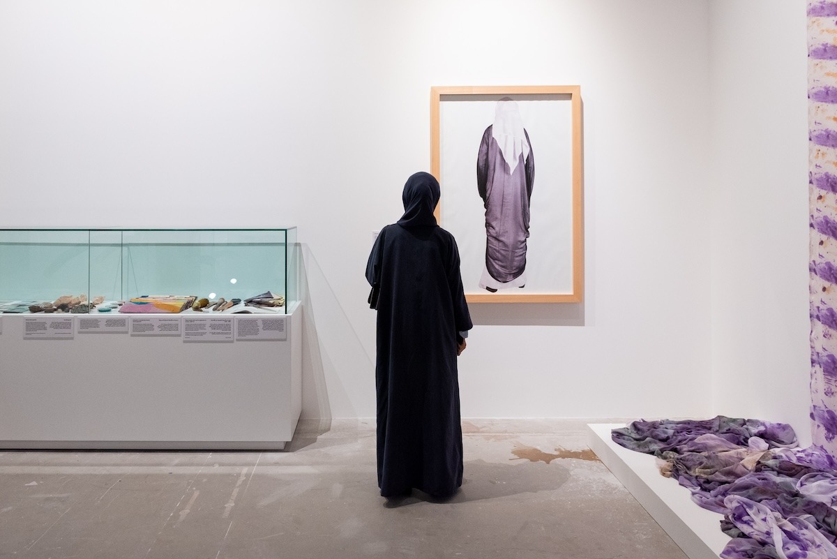 Explore the Artistic Journey of Hashel Al Lamki at the Abu Dhabi Art Gateway Exhibition