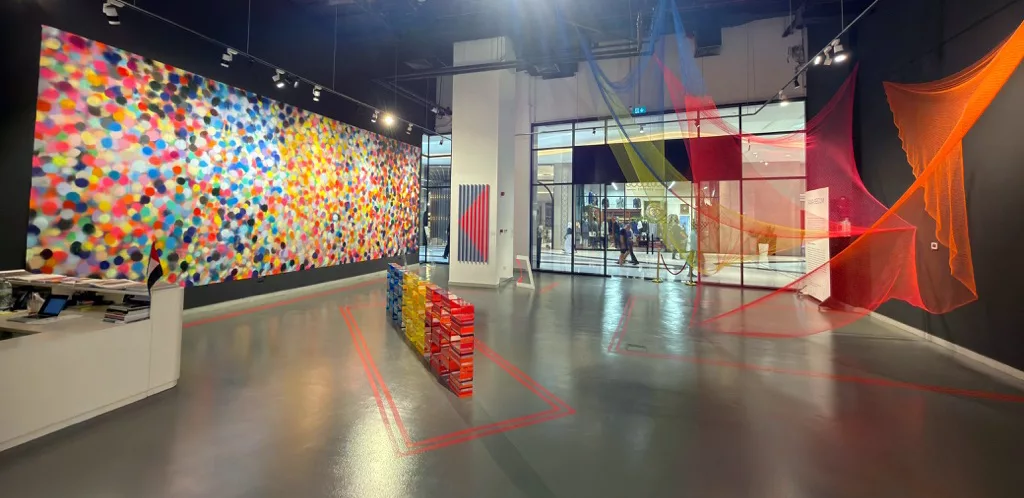 The Farjam Foundation Presents Boundless Geometry by Rana Begum